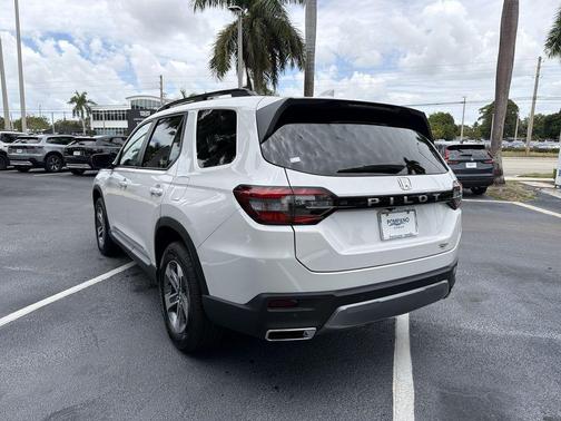 Platinum White Pearl 2026 Honda Pilot EX-L
