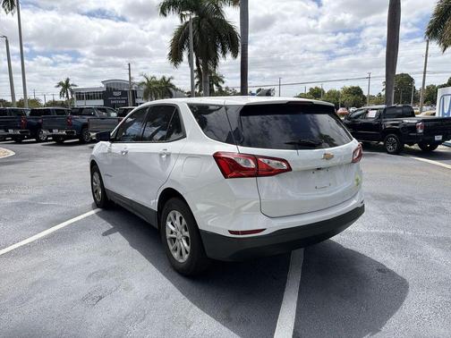 Summit White 2019 Chevrolet Equinox LS