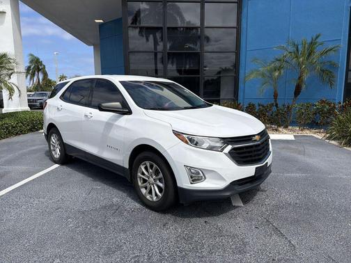 Summit White 2019 Chevrolet Equinox LS