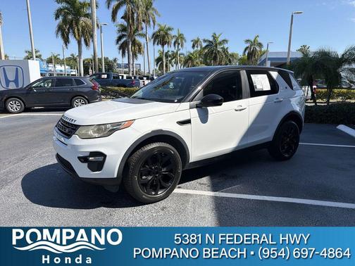 White 2016 Land Rover Discovery Sport HSE