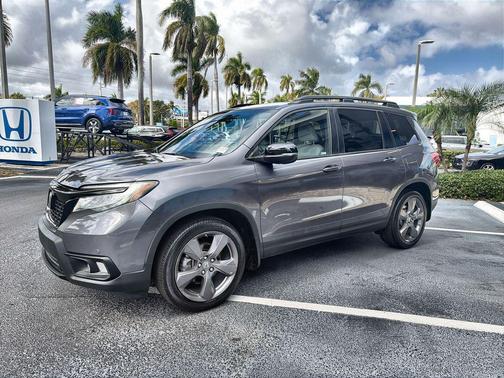 Modern Steel Metallic 2020 Honda Passport 2WD Touring