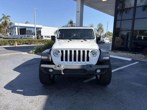Bright White Clearcoat 2022 Jeep Wrangler Unlimited Sport