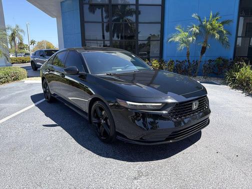 Crystal Black Pearl 2025 Honda Accord Hybrid Sport-L