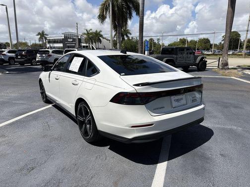 Platinum White Pearl 2023 Honda Accord Hybrid Sport