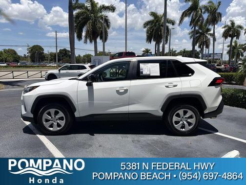 Ice Cap 2025 Toyota RAV4 LE