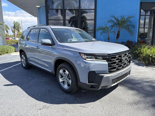 Sonic Gray Pearl 2026 Honda Pilot TrailSport