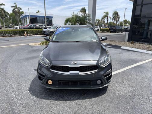 Gravity Grey 2019 Kia Forte FE