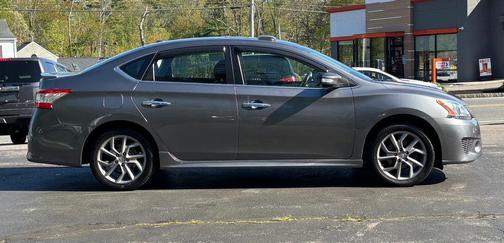 Gray 2015 Nissan Sentra SR