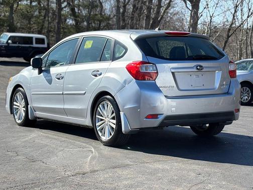 Ice Silver Metallic 2013 Subaru Impreza 2.0i Limited