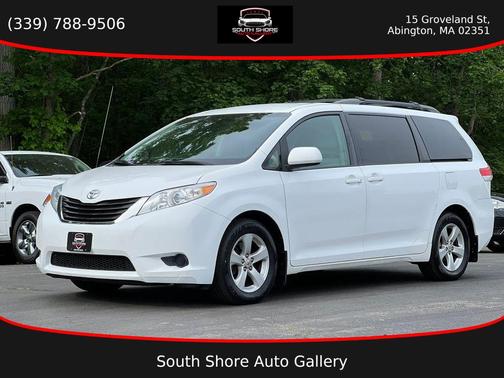 Super White 2012 Toyota Sienna LE