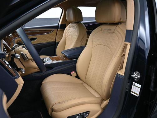 2025 Bentley Flying Spur Speed