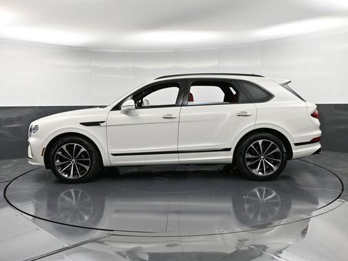 2025 Bentley Bentayga V8