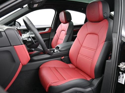 2026 Porsche Cayenne AWD