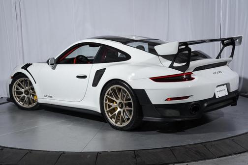 2018 Porsche 911 GT2 RS