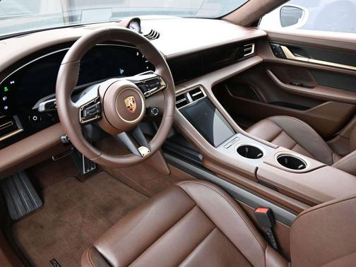 2023 Porsche Taycan Turbo S