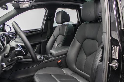 2024 Porsche Macan S