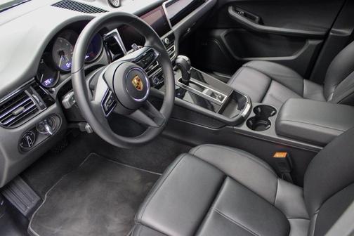 2024 Porsche Macan S