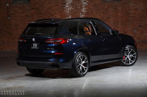 2022 BMW X5 M50i