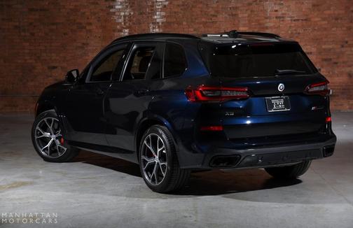 2022 BMW X5 M50i