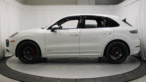 2021 Porsche Cayenne GTS