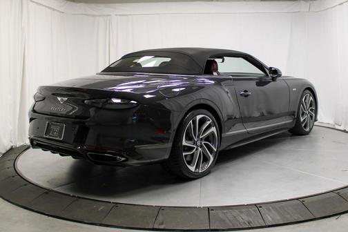 Titanium Gray 2025 Bentley Continental GT Speed