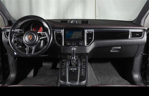2017 Porsche Macan GTS