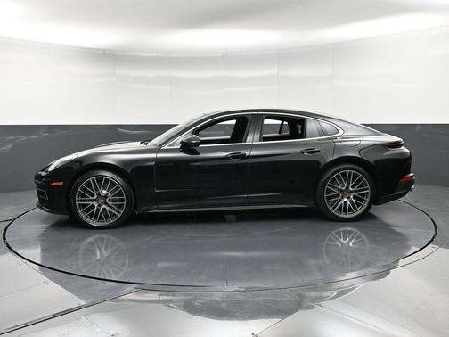 2026 Porsche Panamera 4