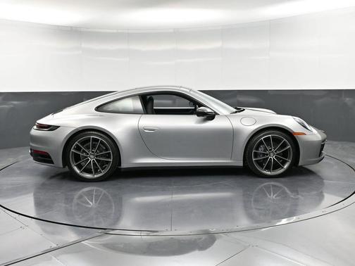 2023 Porsche 911 Carrera
