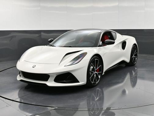 2025 Lotus Emira V6