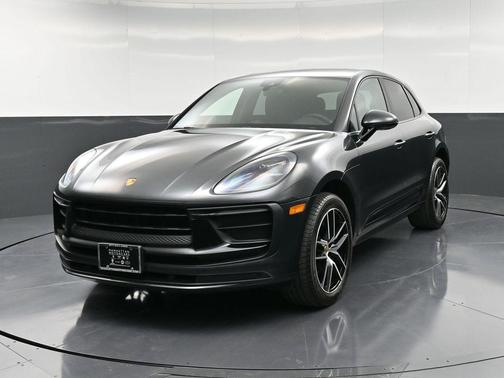 2022 Porsche Macan Base