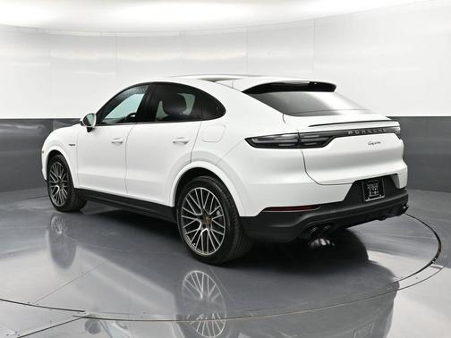 2022 Porsche Cayenne 