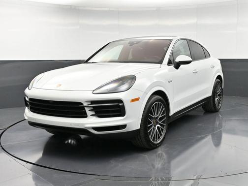 2022 Porsche Cayenne 