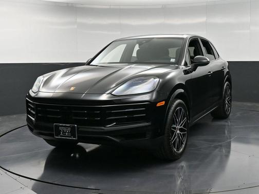 2025 Porsche Cayenne Base