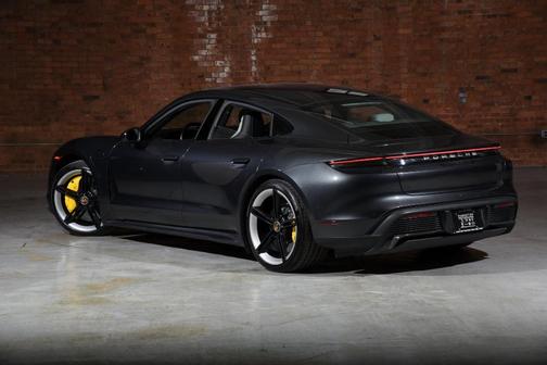 2020 Porsche Taycan Turbo S