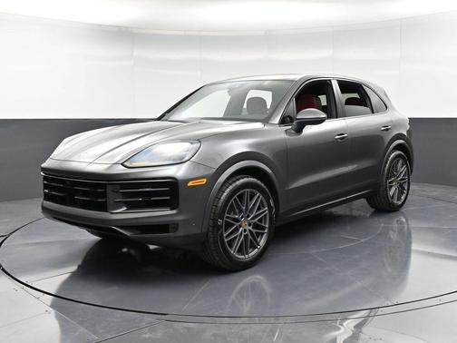 2025 Porsche Cayenne Base