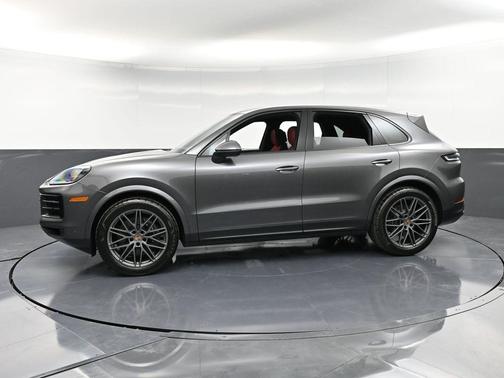 2025 Porsche Cayenne Base