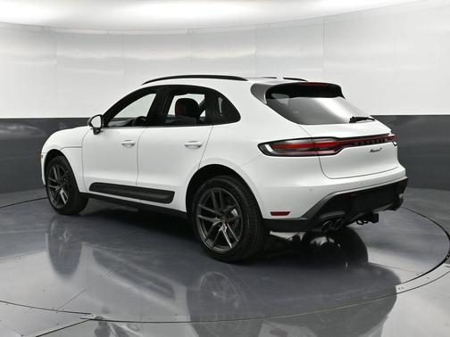 2026 Porsche Macan T