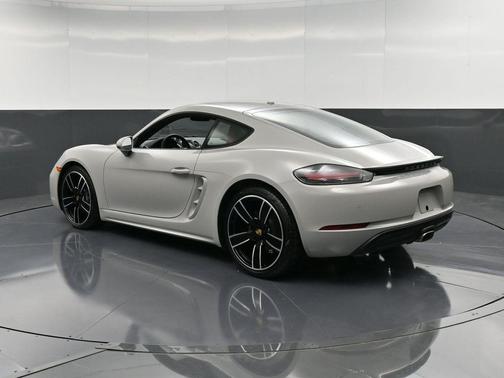 2025 Porsche 718 Cayman
