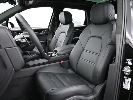 2026 Porsche Cayenne Turbo