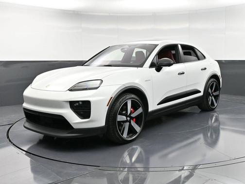 2025 Porsche Macan 4S