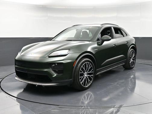 2025 Porsche Macan 4