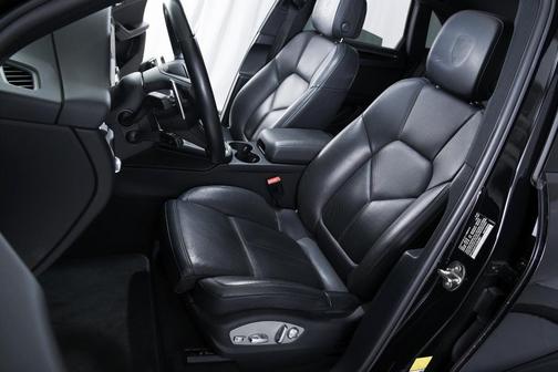 2022 Porsche Macan Base