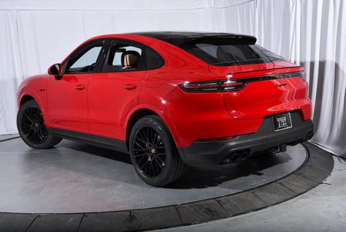 2022 Porsche Cayenne E-Hybrid Coupe