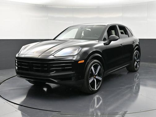 2025 Porsche Cayenne Base