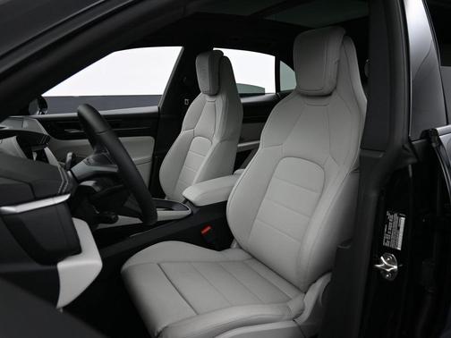 2025 Porsche Macan 4
