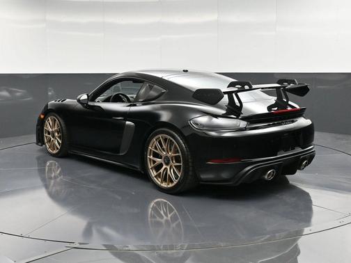 2025 Porsche 718 Cayman GT4 RS