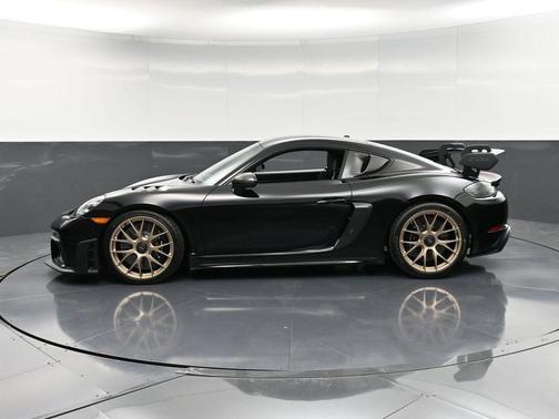 2025 Porsche 718 Cayman GT4 RS