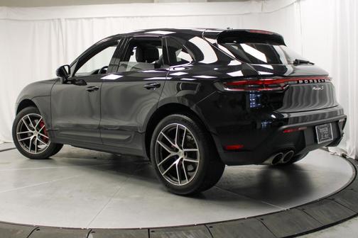 2022 Porsche Macan S