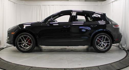 2022 Porsche Macan S