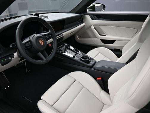 2026 Porsche 911 Carrera GTS